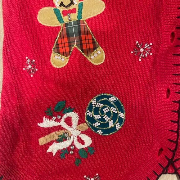 Festive Red Holiday Sweater Vest B.P. Design - Picture 4 of 4